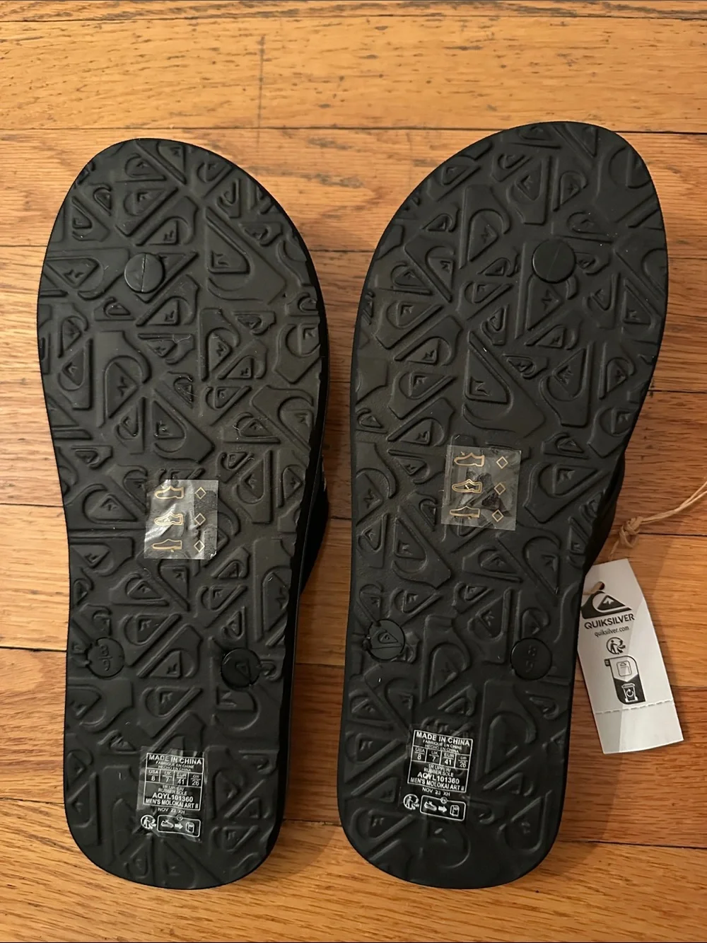 Quiksilver flip flops
